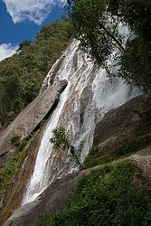 Cachoeira_Alcantilado_Vale_Flores4454.jpg(117 KB)
